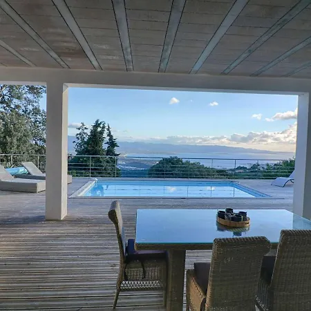 6 Pieces Avec Piscine Chauffee Et Vue Mer A Village - Fr-1-61-489 *