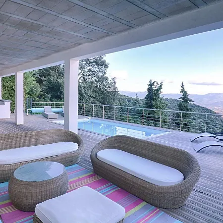 6 Pieces Avec Piscine Chauffee Et Vue Mer A Village - Fr-1-61-489 Alata